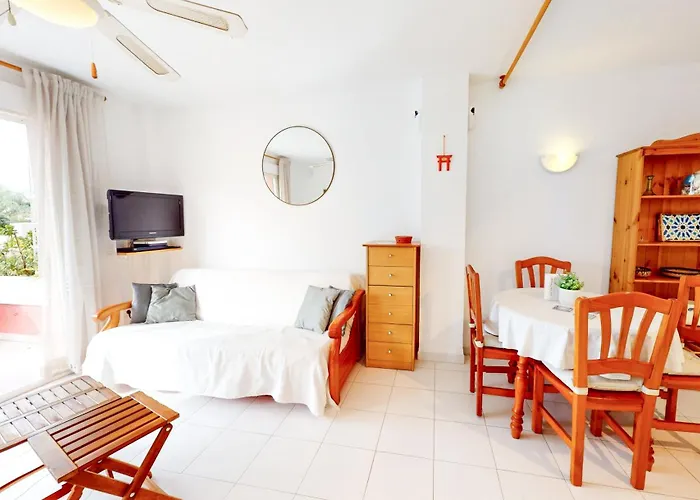 Estudio Flor De Jazmin En Denia Ideal Para Parejas Cerca Del Mar By Family Homes Rentals * Denia
