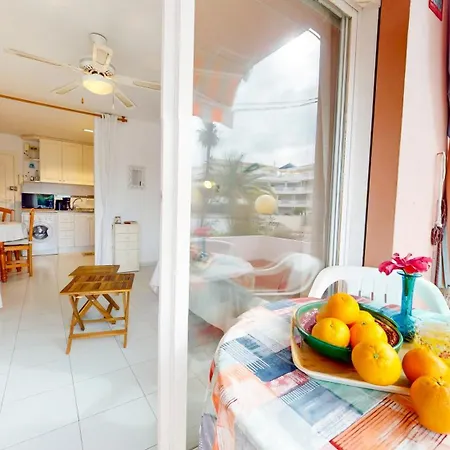 Estudio Flor De Jazmin Parejas A 100m Del Mar By Family Homes * Denia